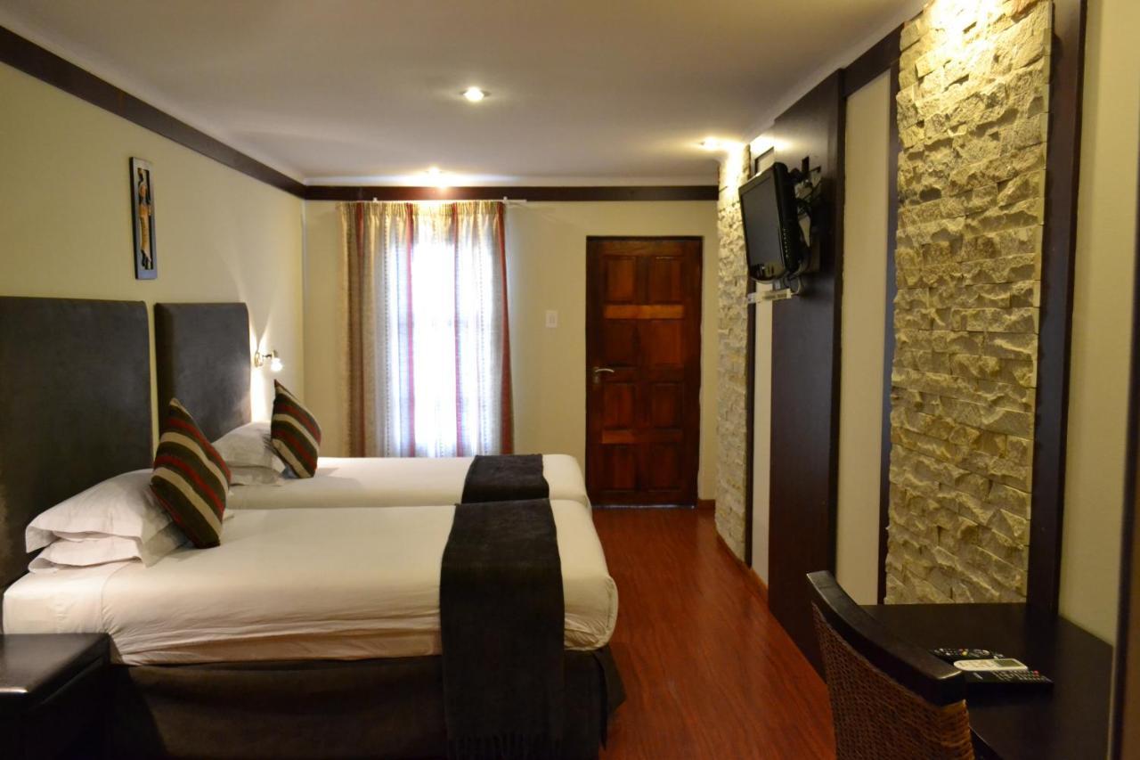 Citystay West Maseru Bagian luar foto