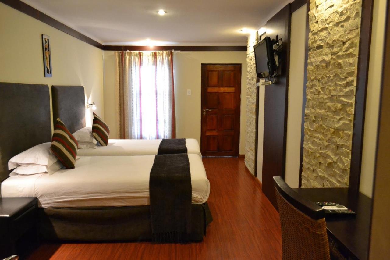 Citystay West Maseru Bagian luar foto