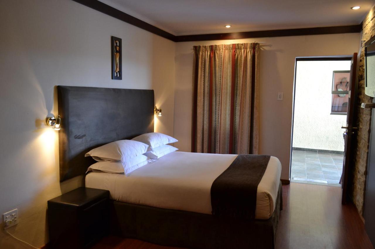 Citystay West Maseru Bagian luar foto